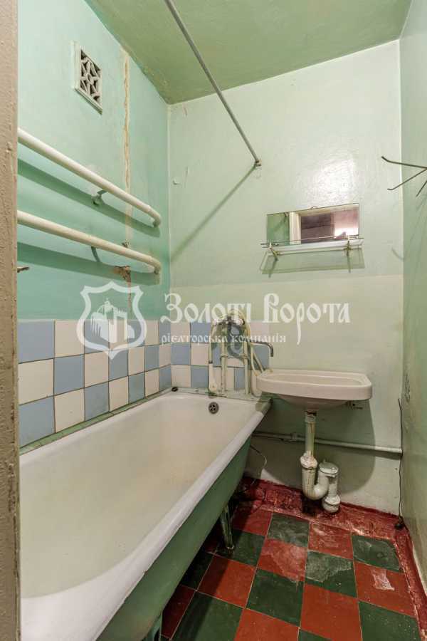 Продажа 1-комнатной квартиры 40.9 м², Суворова ул., 18/20