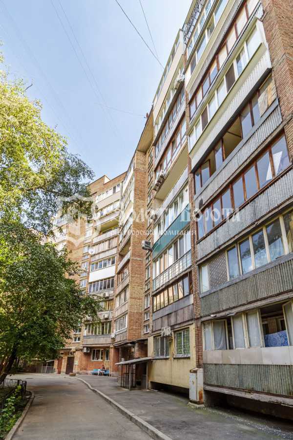 Продажа 1-комнатной квартиры 40.9 м², Суворова ул., 18/20