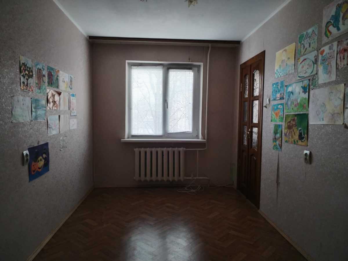 Продаж 3-кімнатної квартири 57.2 м², Ступака, 22