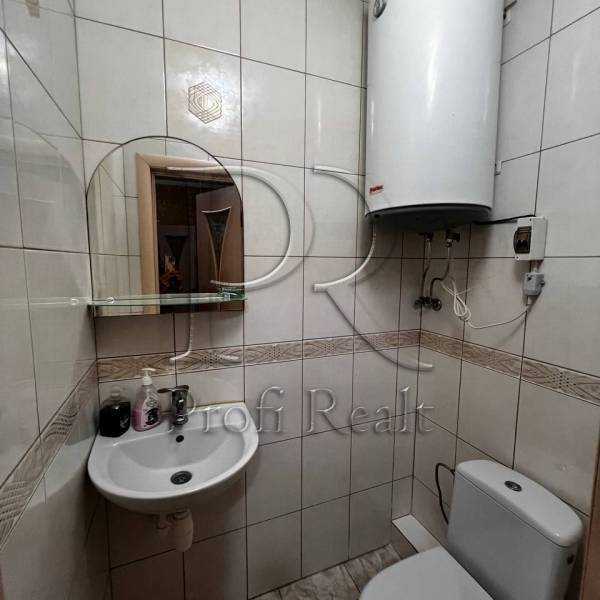 Продажа 2-комнатной квартиры 90 м², Бабкина пер., 6