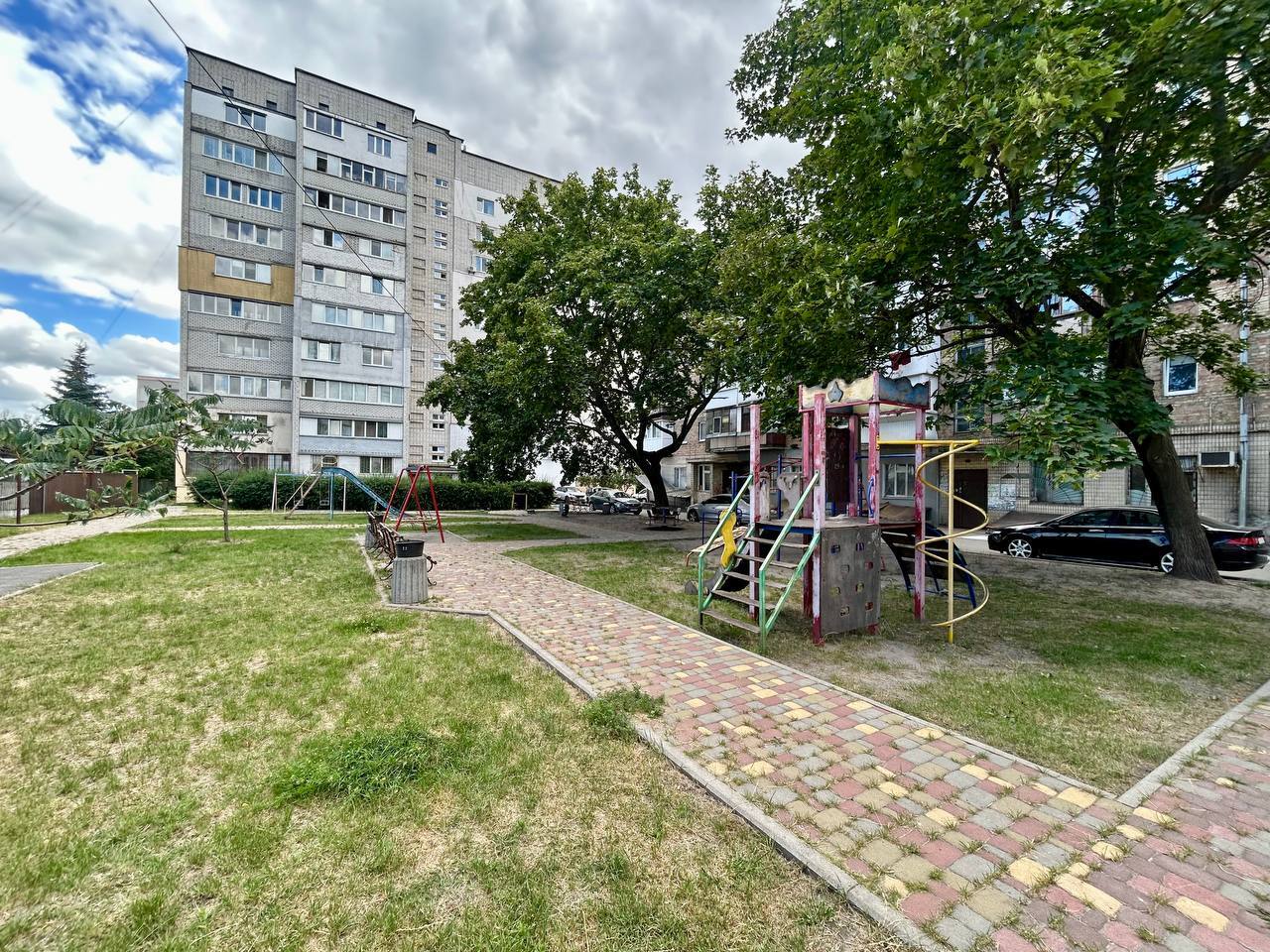 Продаж 2-кімнатної квартири 45 м²