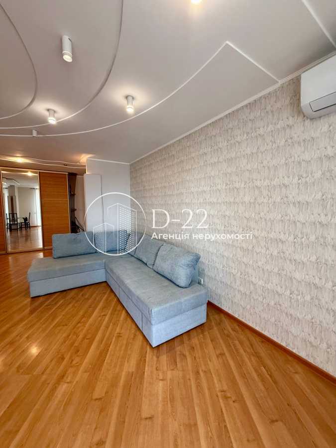 Продажа 2-комнатной квартиры 82 м², Анны Ахматовой ул., 13Г