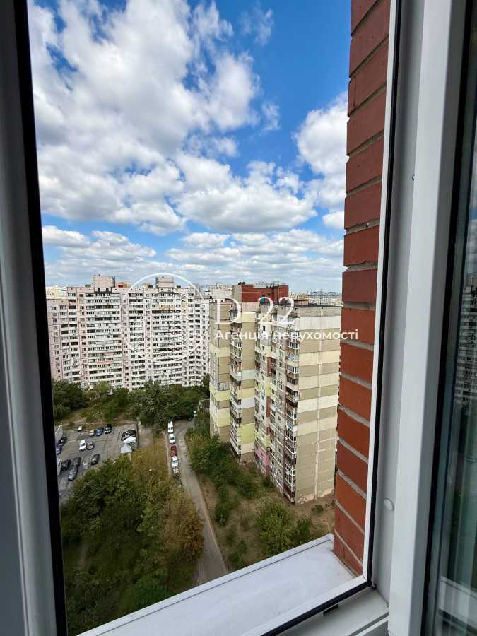 Продажа 2-комнатной квартиры 82 м², Анны Ахматовой ул., 13Г