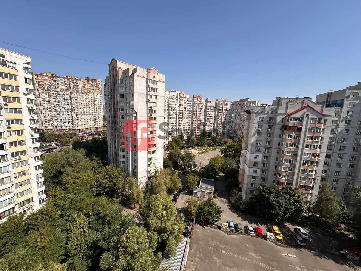 Продаж 3-кімнатної квартири 95 м², Анни Ахматової вул., 35Б