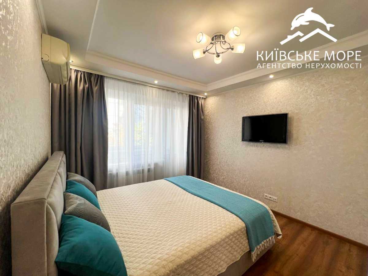 Продаж 2-кімнатної квартири 46 м², Братиславська вул., 20