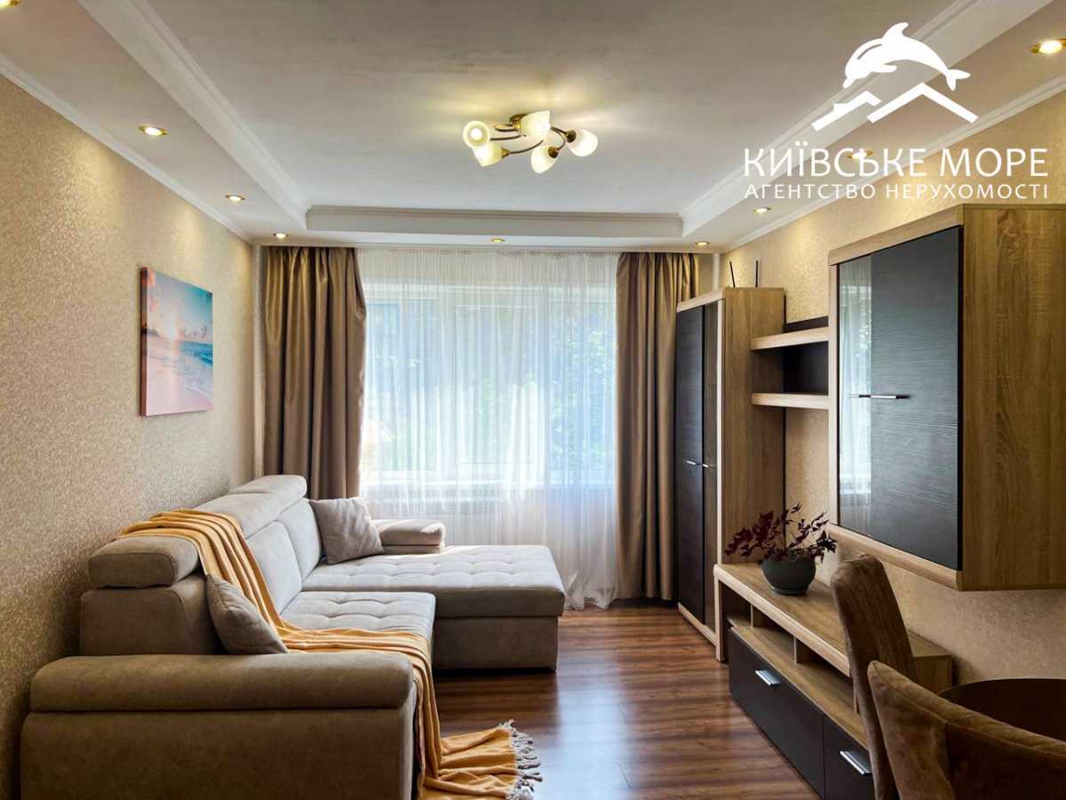 Продаж 2-кімнатної квартири 46 м², Братиславська вул., 20