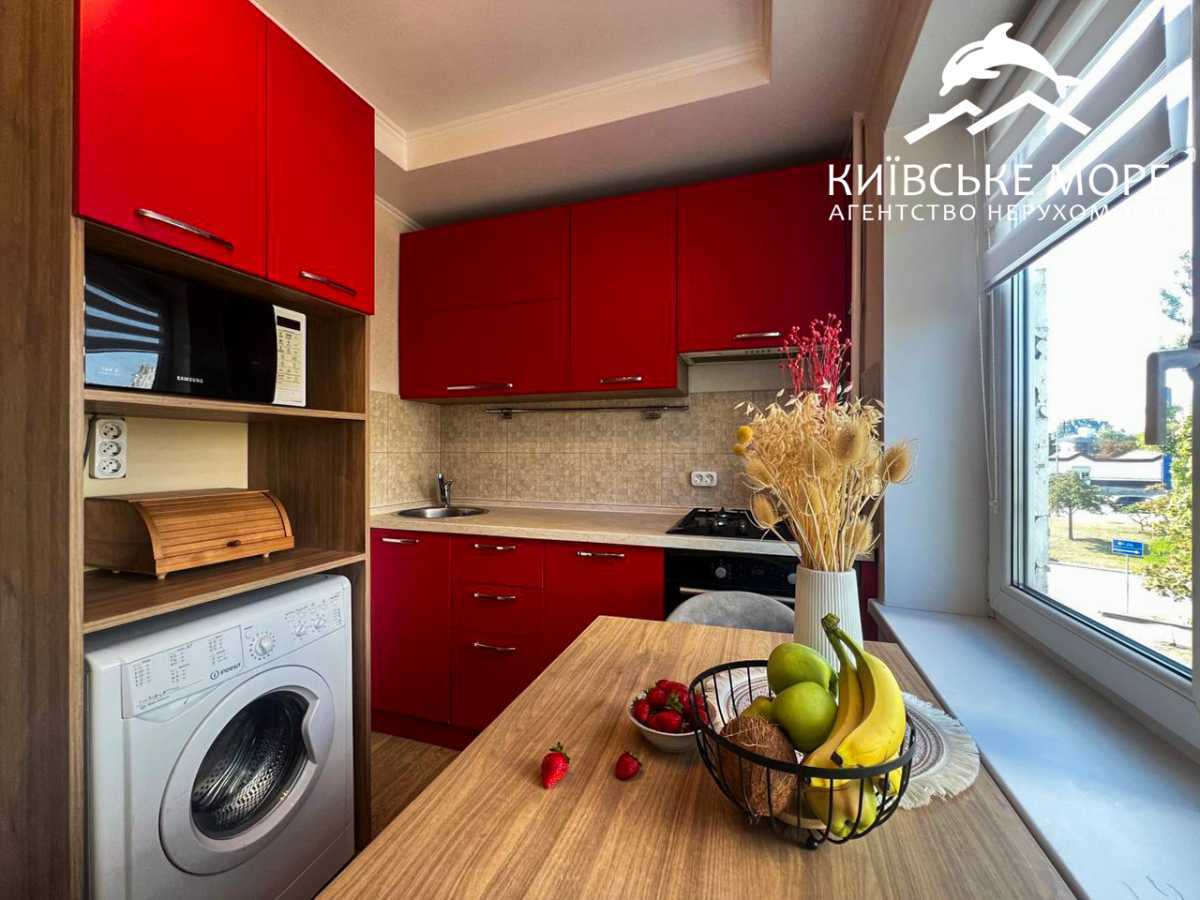 Продаж 2-кімнатної квартири 46 м², Братиславська вул., 20