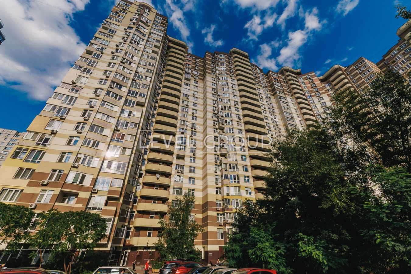 Продажа 3-комнатной квартиры 140 м², Анны Ахматовой ул., 22