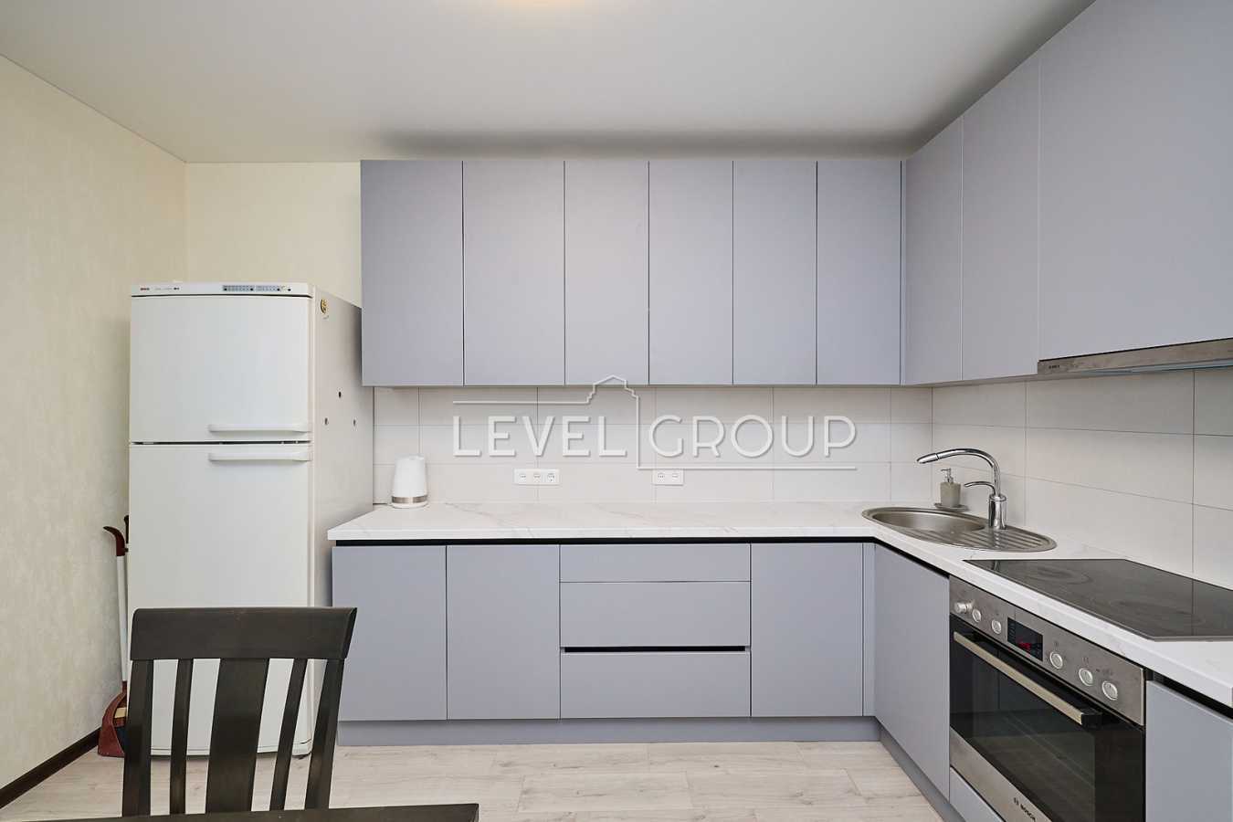 Продажа 2-комнатной квартиры 72 м², Ревуцкого ул., 5