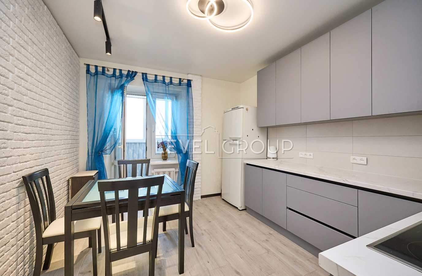Продажа 2-комнатной квартиры 72 м², Ревуцкого ул., 5