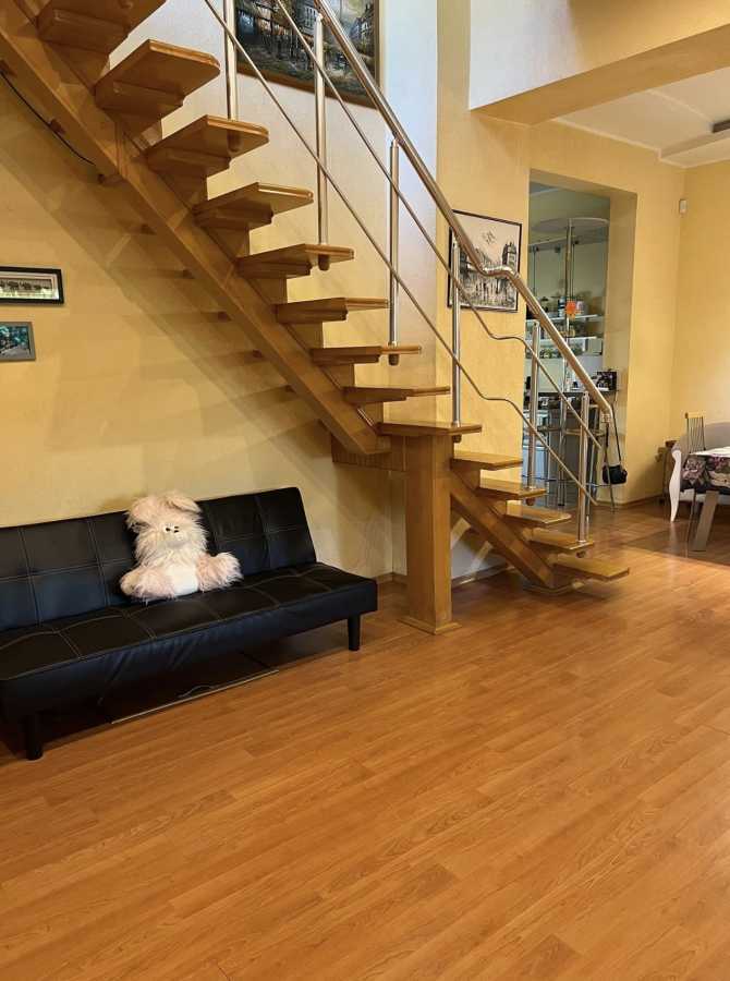 Оренда будинку 200 м², Тенистая вул., 28