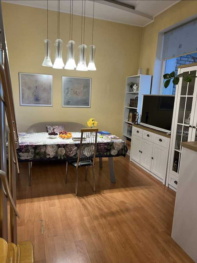 Оренда будинку 200 м², Тенистая вул., 28