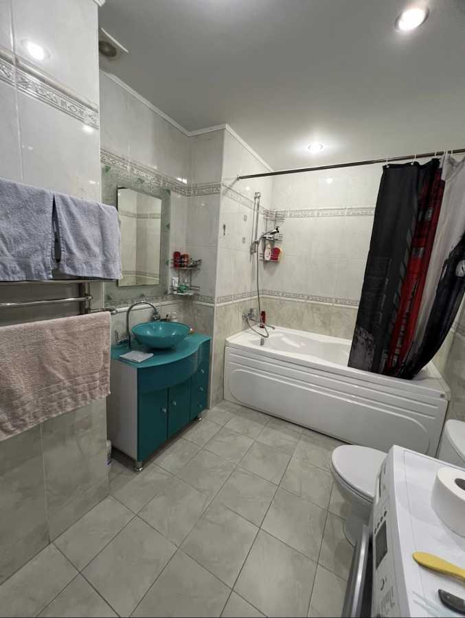 Оренда будинку 200 м², Тенистая вул., 28
