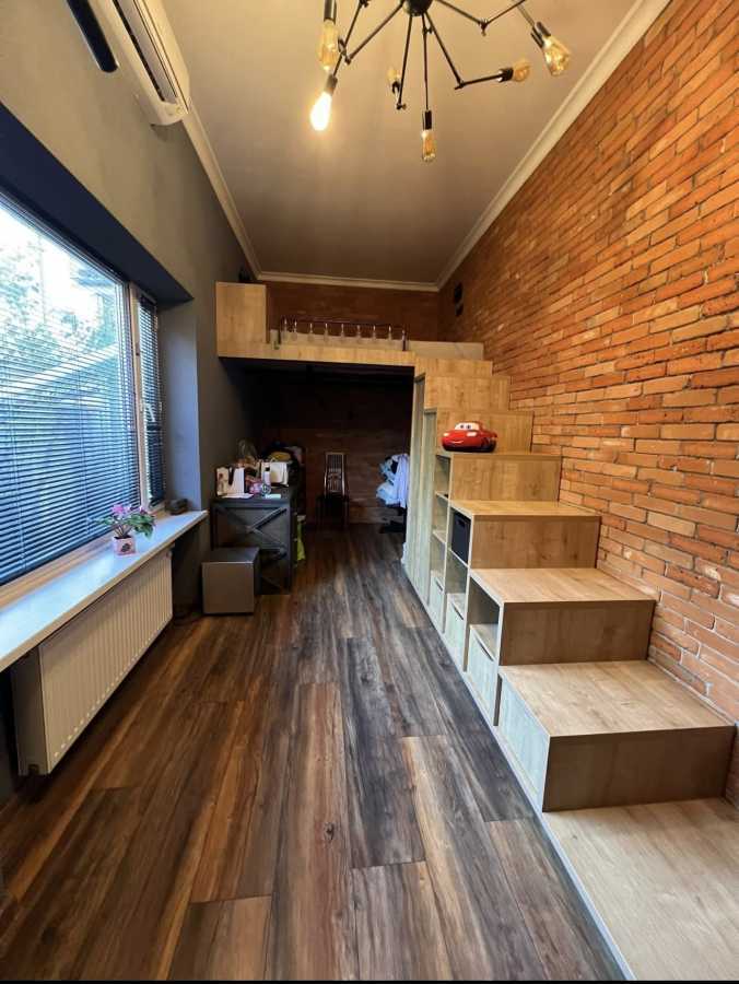 Оренда будинку 200 м², Тенистая вул., 28