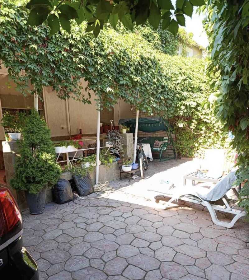 Оренда будинку 200 м², Тенистая вул., 28