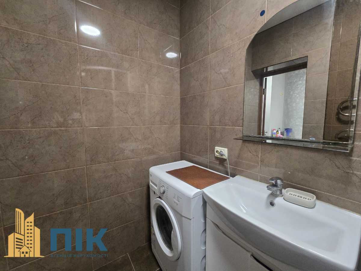 Продаж 1-кімнатної квартири 43 м², Ново-Ірпінська вул., Оскольская, 2о
