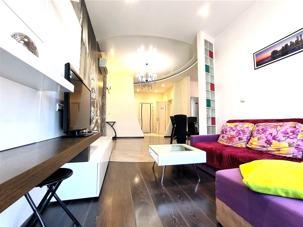 Оренда 1-кімнатної квартири 55 м², Греческая вул., 5