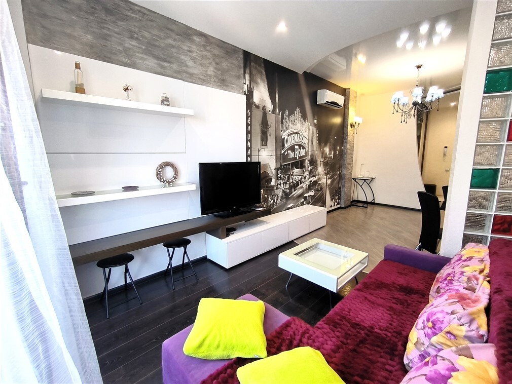 Оренда 1-кімнатної квартири 55 м², Греческая вул., 5
