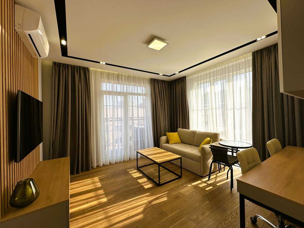 Аренда 3-комнатной квартиры 81 м², Михаила Максимовича ул., 24Б