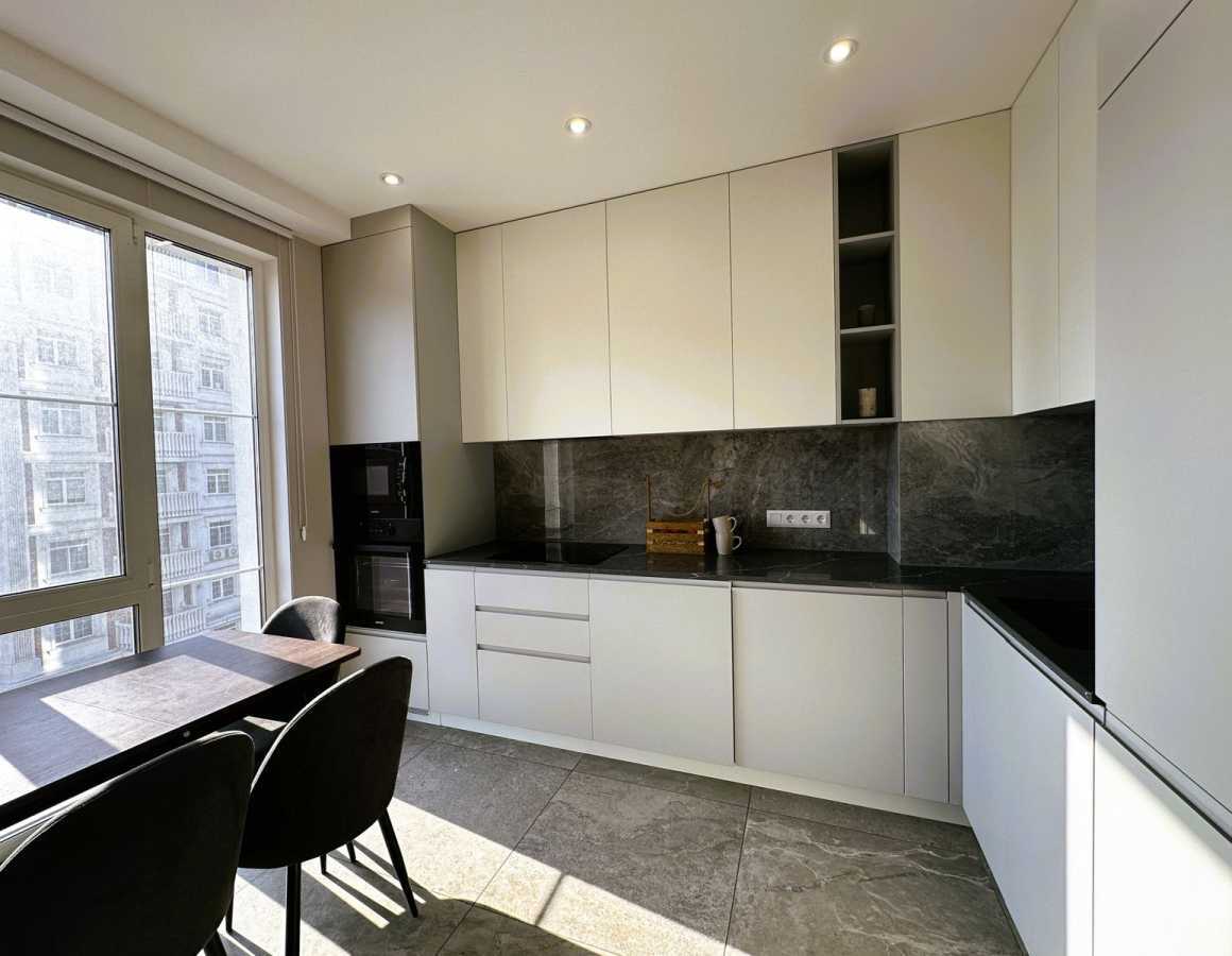 Аренда 3-комнатной квартиры 81 м², Михаила Максимовича ул., 24Б