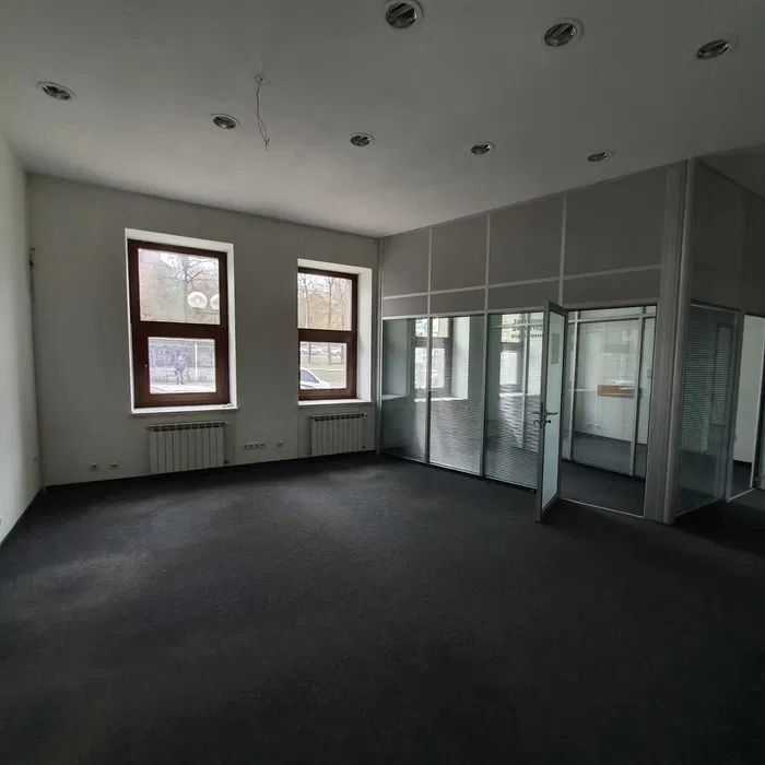 Продажа административного здания 2736 м², Сечевых Стрельцов ул.