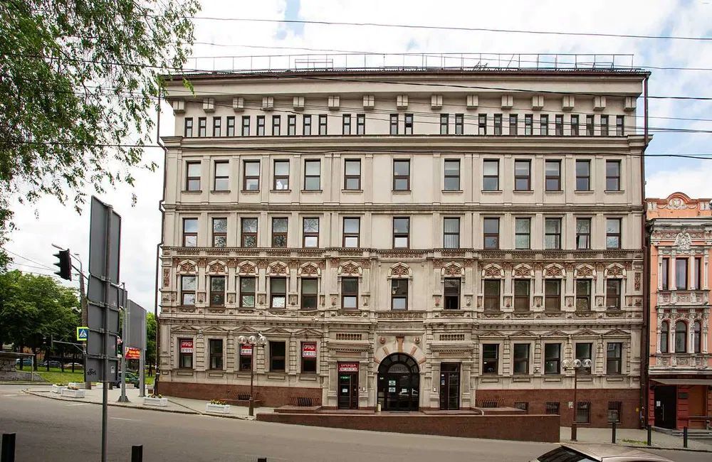 Продажа административного здания 2736 м², Сечевых Стрельцов ул.