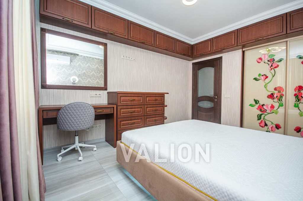 Продаж 3-кімнатної квартири 94 м², Оболонський просп., 1 К1