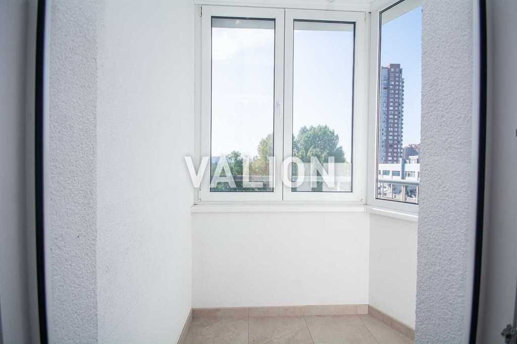 Продаж 3-кімнатної квартири 94 м², Оболонський просп., 1 К1