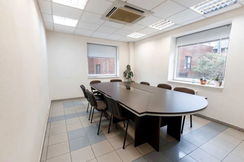 Продажа бизнес-центра 5718 м², Святослава Храброго ул.