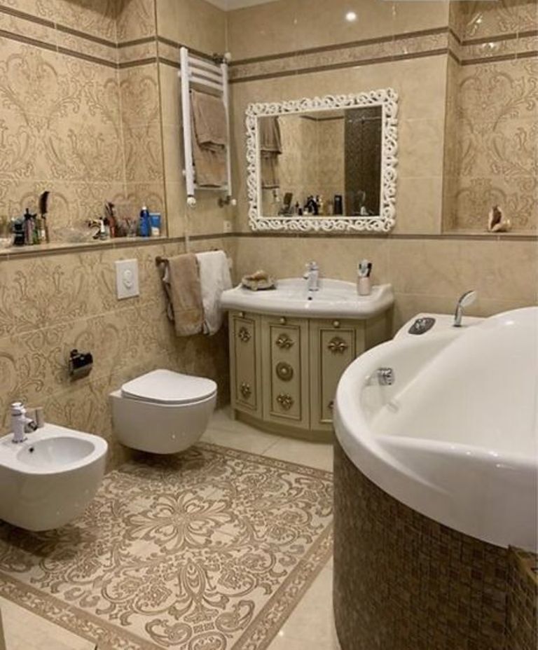 Продажа 2-комнатной квартиры 86 м², Староказацкая ул.
