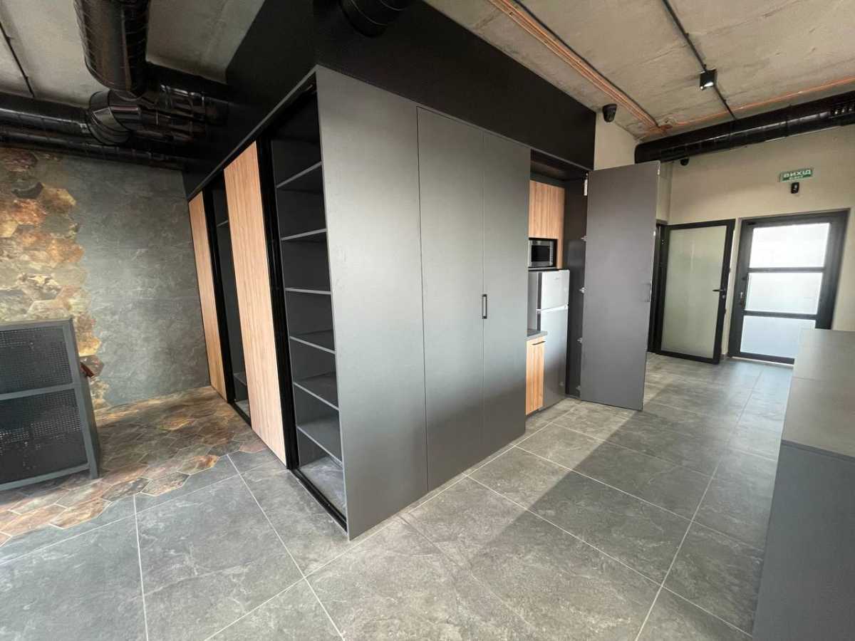 Оренда офісу 293 м², Берестейский, 67