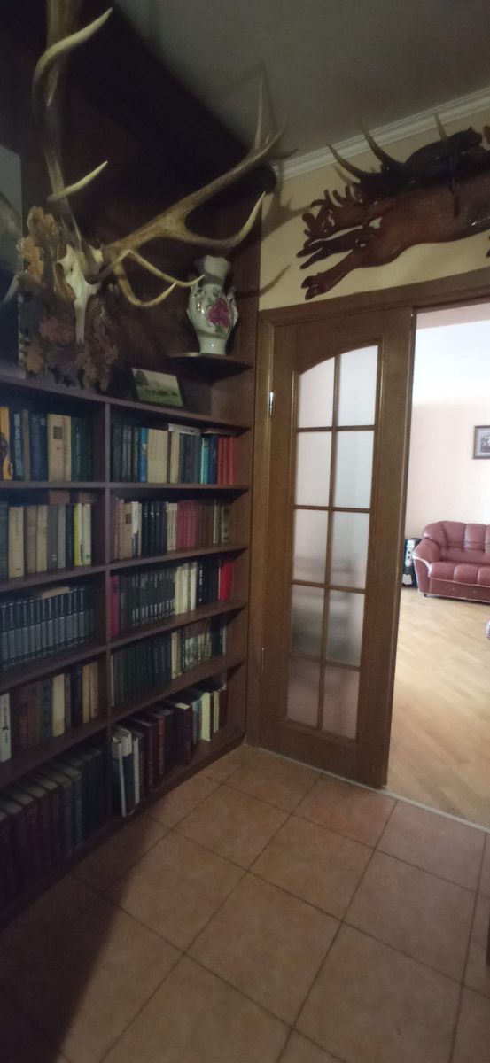 Продаж 2-кімнатної квартири 85 м², Микільсько-Слобідська вул., 6