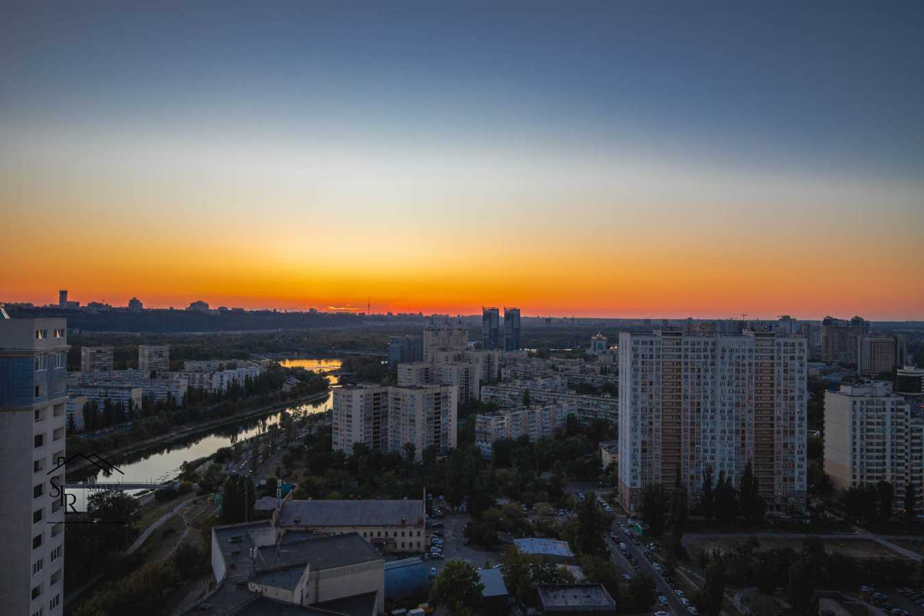 Продаж 4-кімнатної квартири 245 м², Ованеса Туманяна вул., 15А