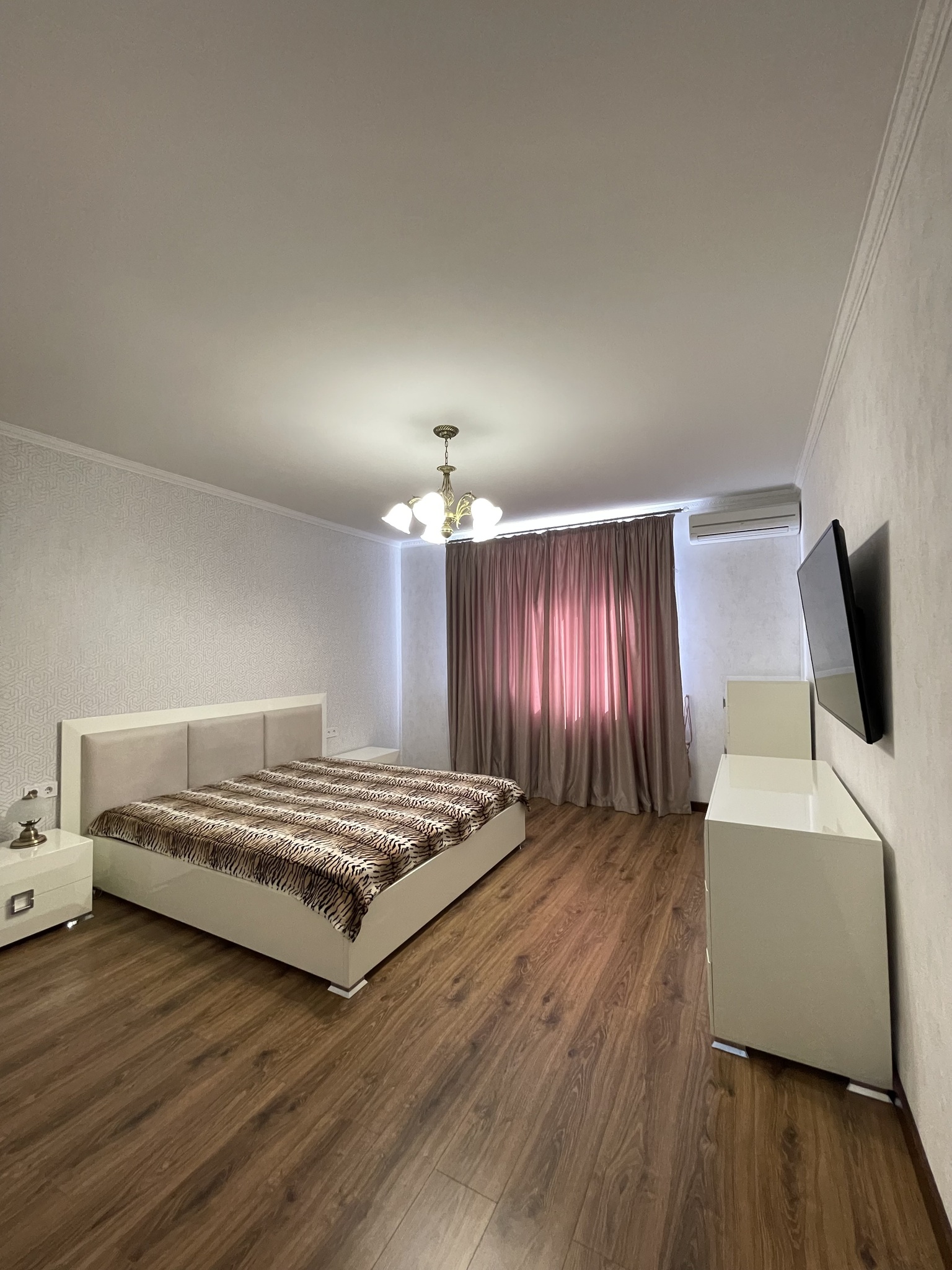 Продаж будинку 315 м²