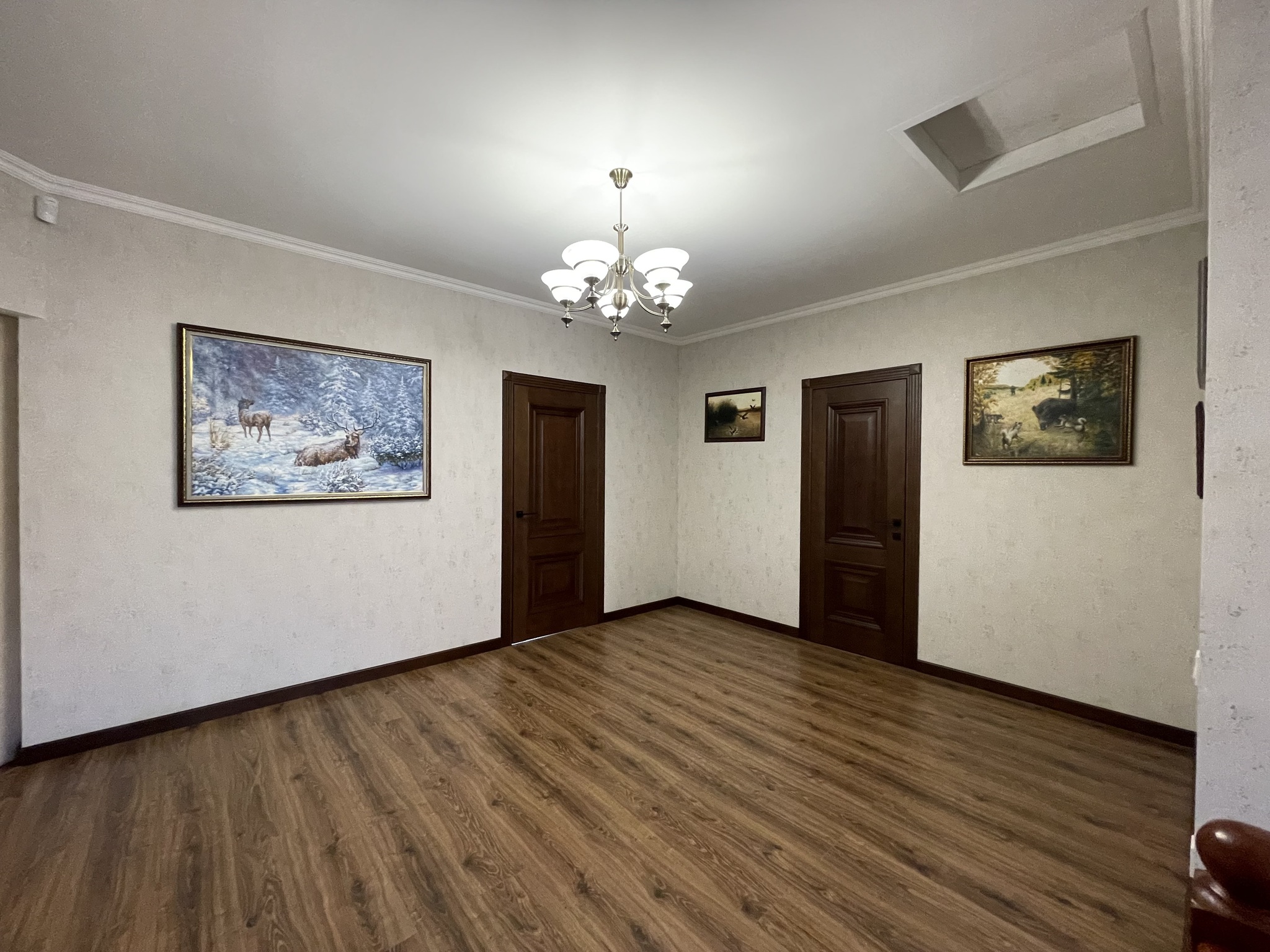 Продаж будинку 315 м²