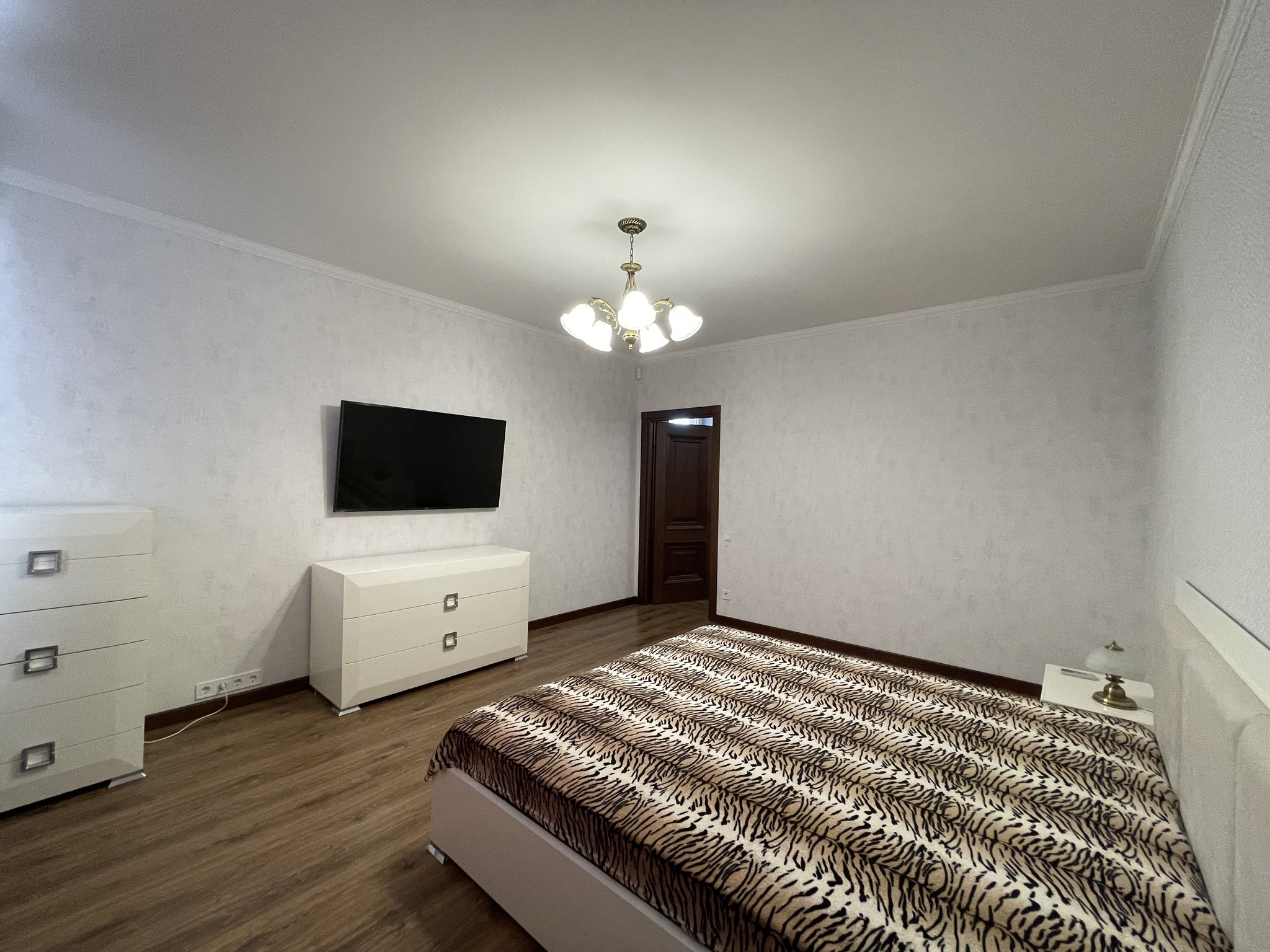 Продаж будинку 315 м²