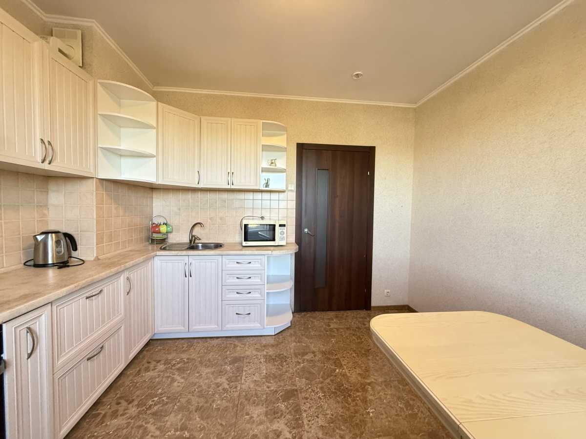Продаж 2-кімнатної квартири 72 м², Науки просп., 60а