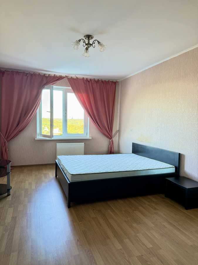 Продаж 2-кімнатної квартири 72 м², Науки просп., 60а