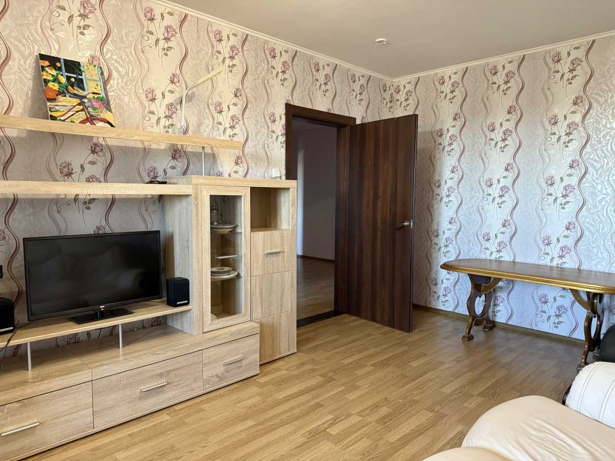 Продаж 2-кімнатної квартири 72 м², Науки просп., 60а