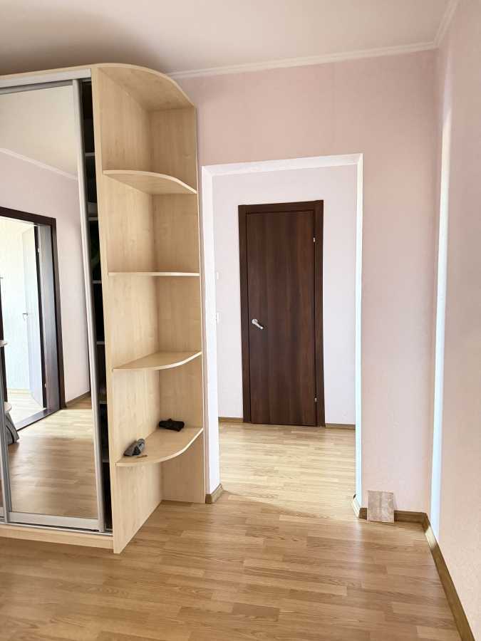 Продаж 2-кімнатної квартири 72 м², Науки просп., 60а