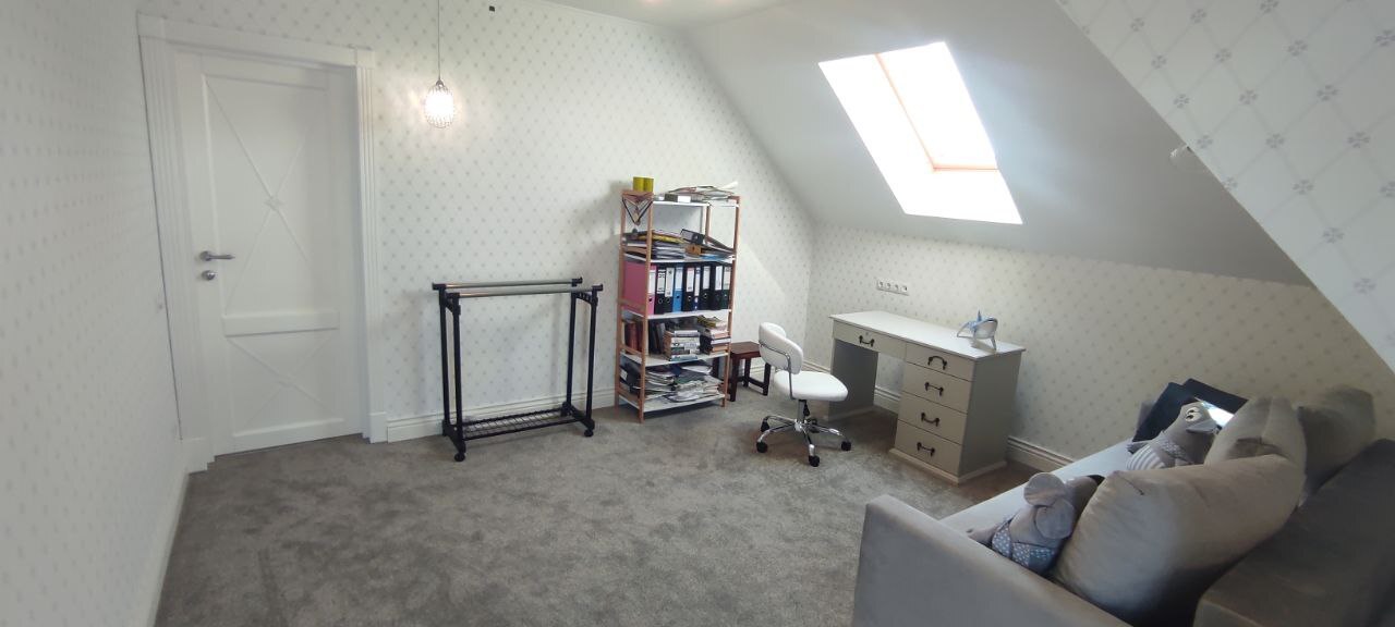 Продаж будинку 250 м²
