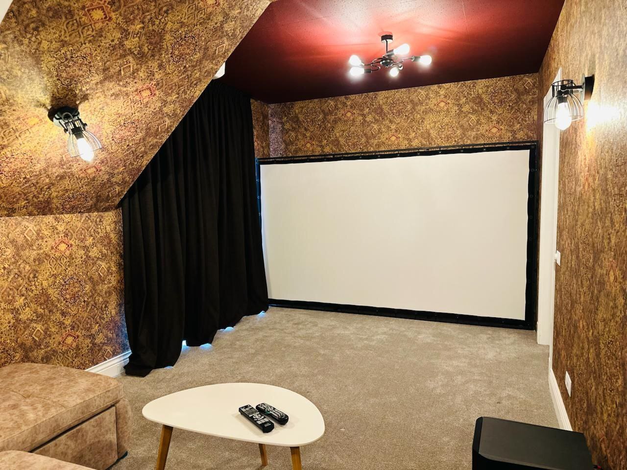 Продаж будинку 250 м²