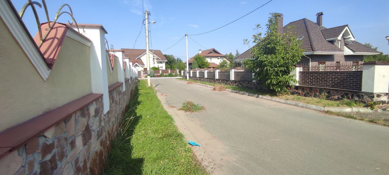 Продаж будинку 250 м²