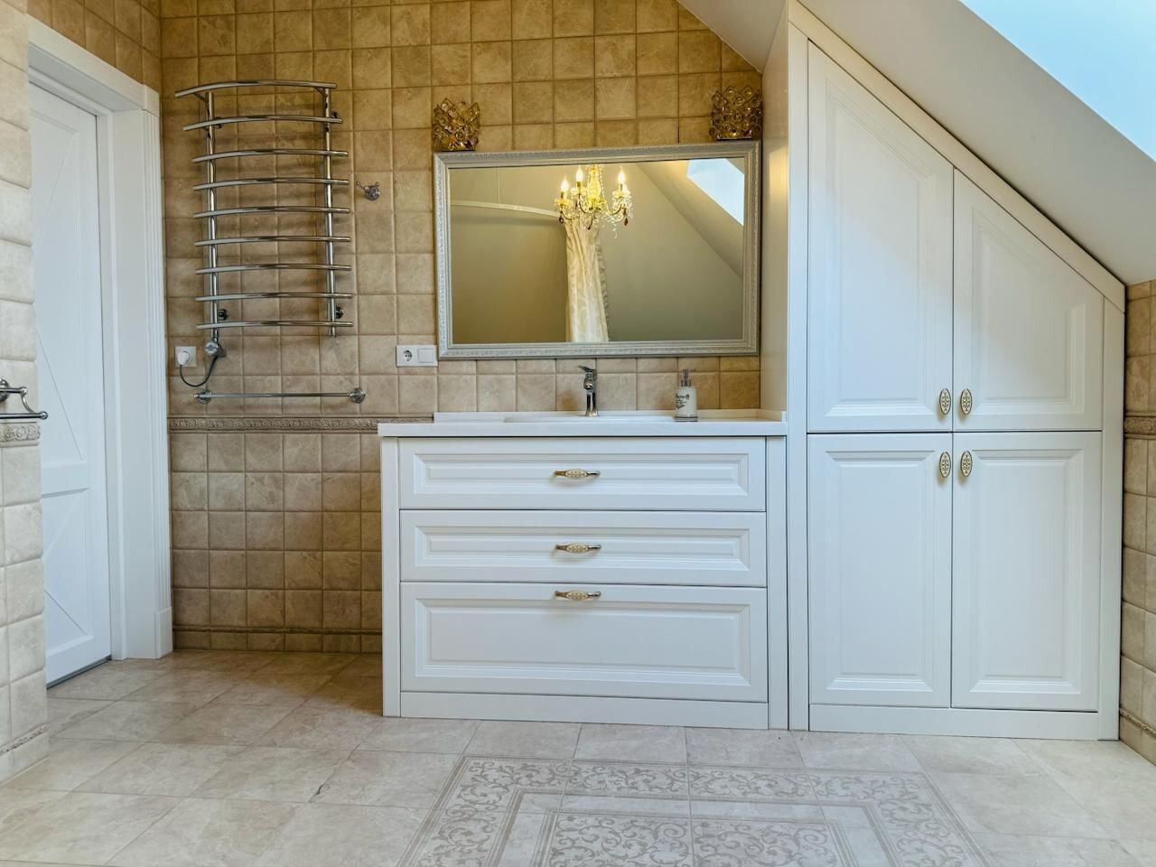 Продаж будинку 250 м²