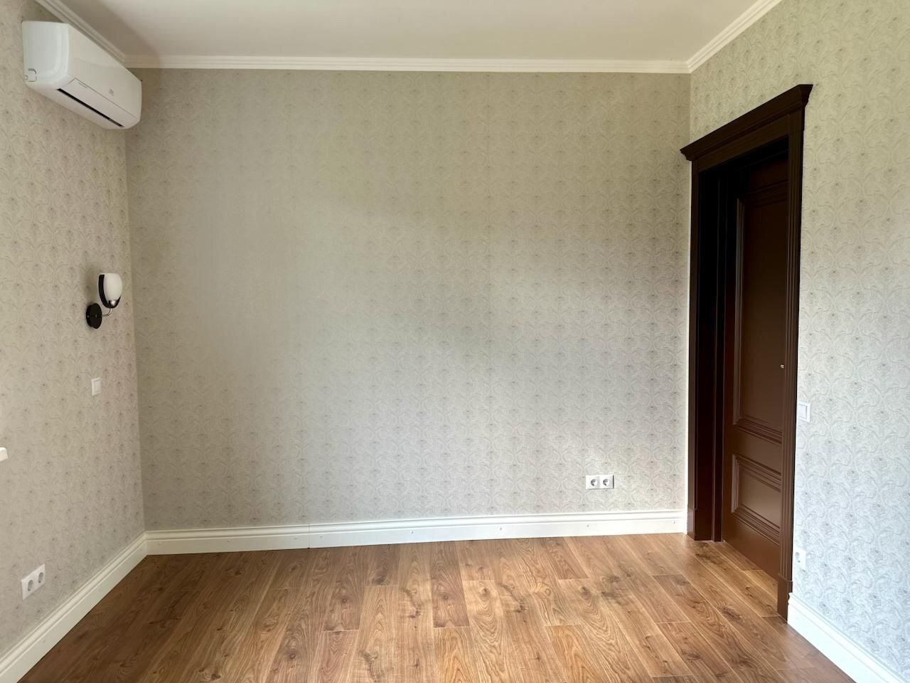 Продаж будинку 250 м²