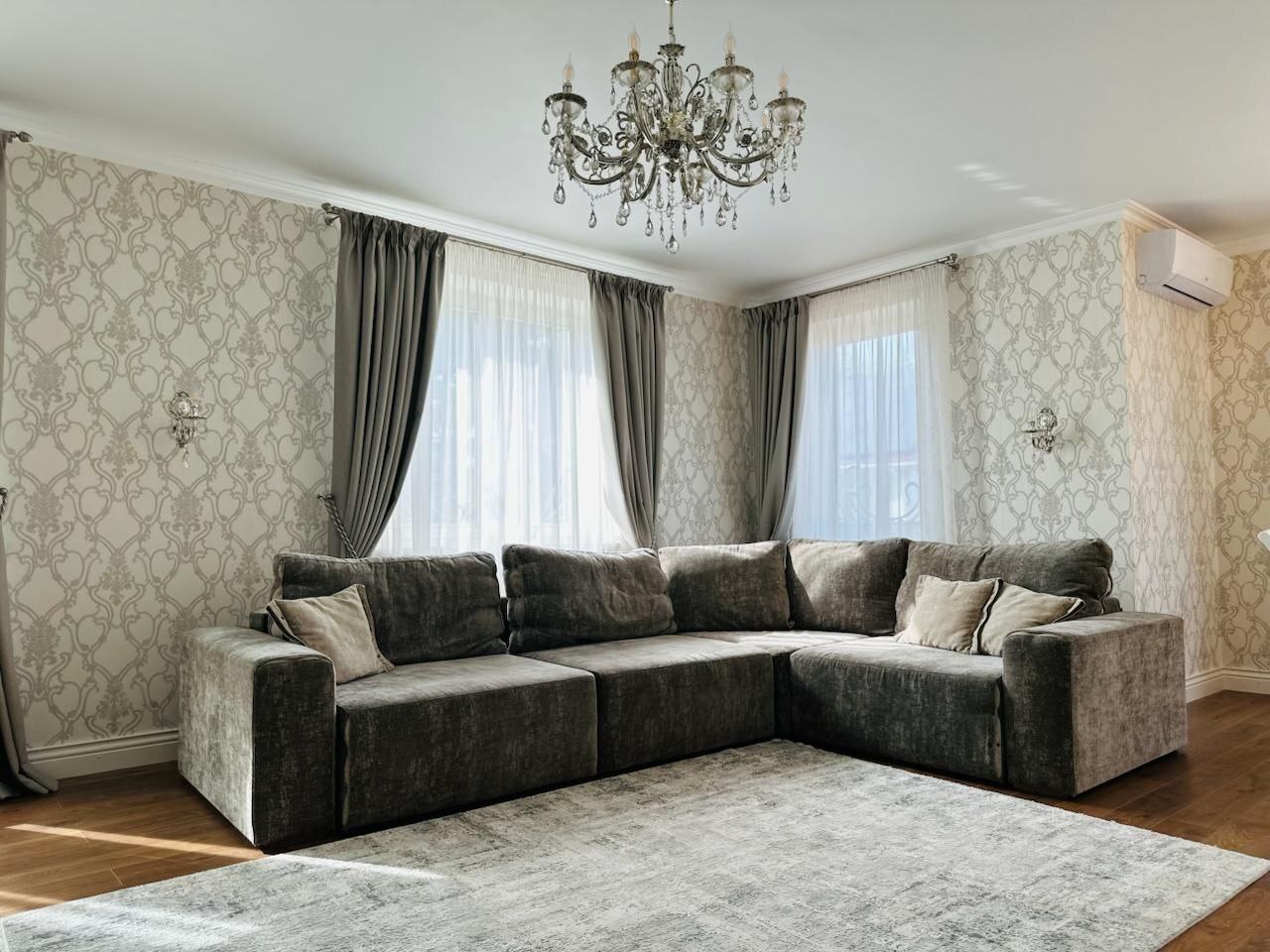 Продаж будинку 250 м²