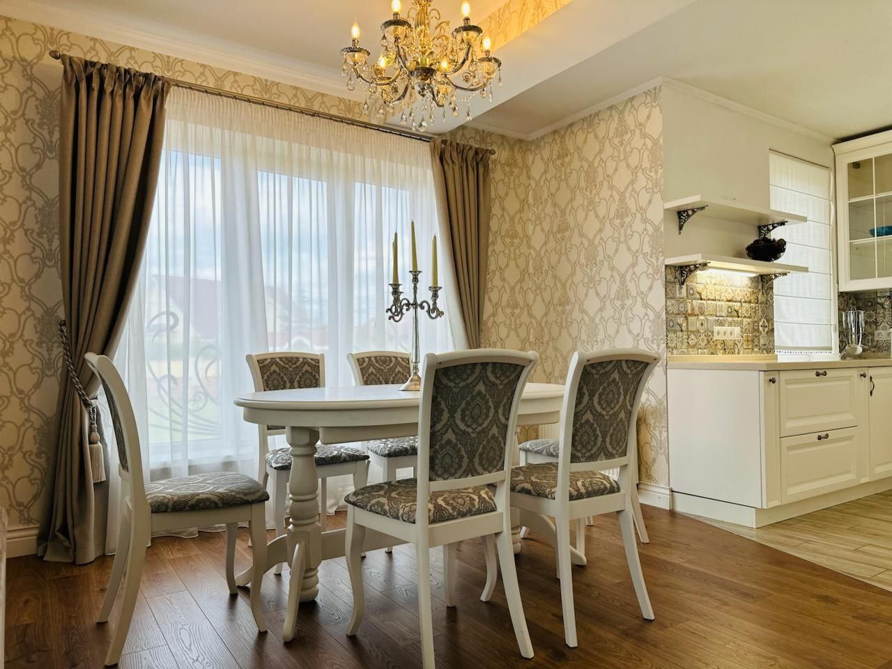 Продаж будинку 250 м²
