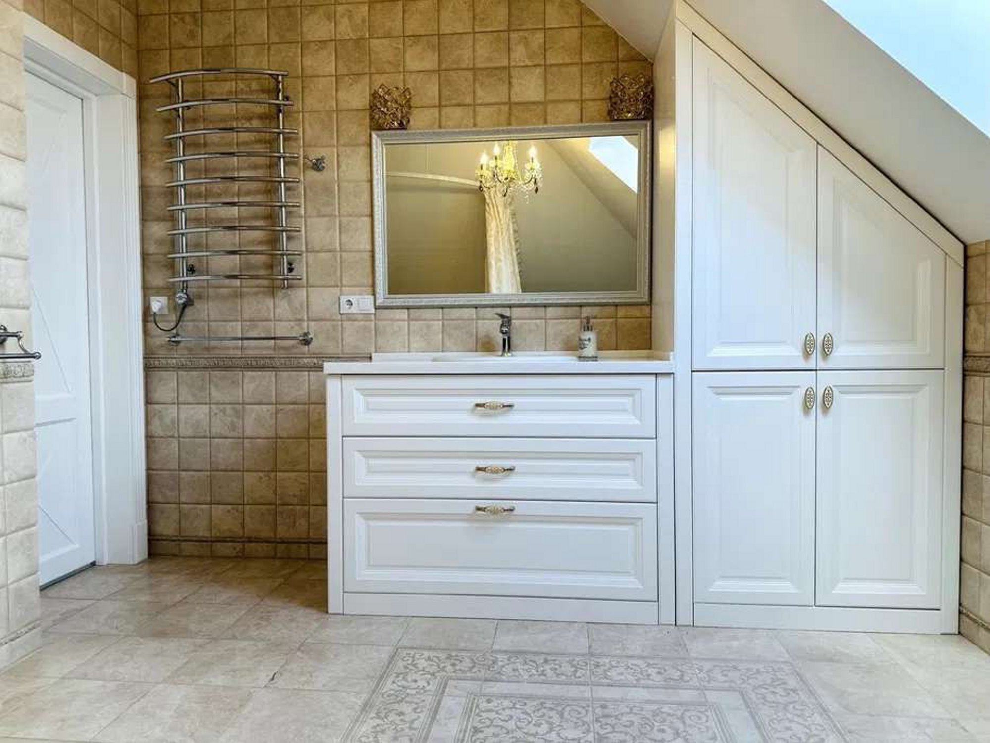 Продаж будинку 250 м²