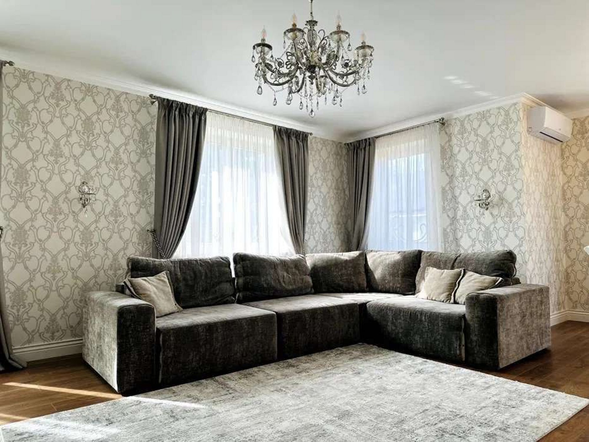 Продаж будинку 250 м²