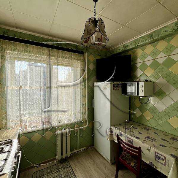 Продажа 2-комнатной квартиры 48 м², Виктора Ярмолы ул., 28-32